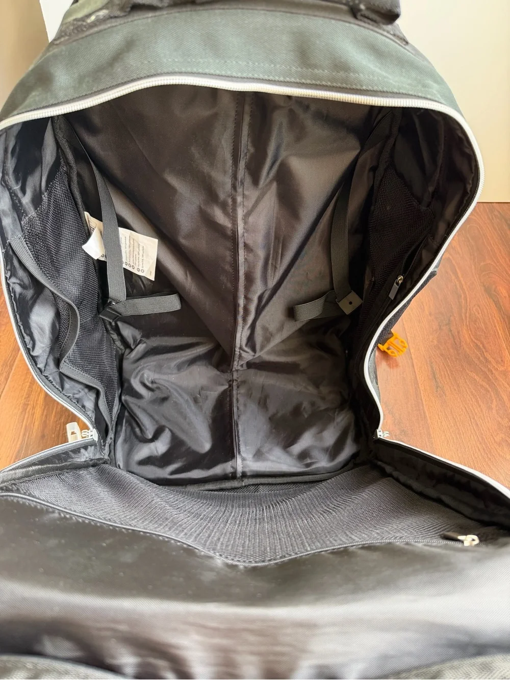 IKEA Family UPPTACKA Rolling Carry On Convertible Luggage